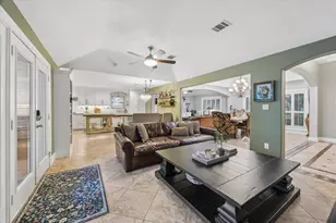 5531 Lymbar Dr, Houston, TX 77096 - Photo 14