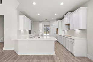 3215 Bushy Hawthorne Dr, Conroe, TX 77301 - Photo 2