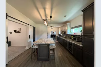 103 W Barrow Street, Dayton, TX 77535 - Photo 8