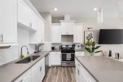 240 Julia Street #B, Houston, TX 77022 - Photo 10