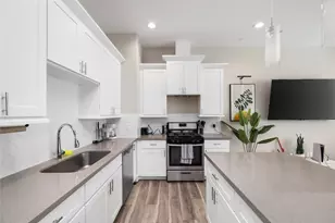 240 Julia St, Houston, TX 77022 - Photo 10