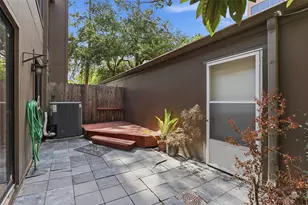 701 Bering Dr, Houston, TX 77057 - Photo 22
