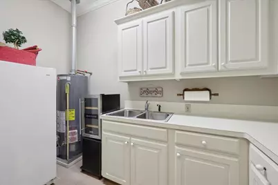 1007 Pine Avenue, Orange, TX 77630 - Photo 32