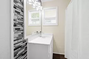 1603 5th Ave N, Texas City, TX 77590 - Photo 16