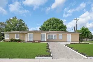 1603 5th Ave N, Texas City, TX 77590 - Photo 4