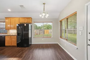 11 Crest, Houston, TX 77082 - Photo 18