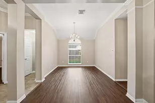 11 Crest, Houston, TX 77082 - Photo 10