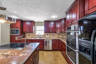 18718 Vickers Rd, Cypress, TX 77433 - Photo 32