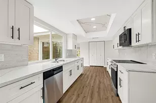 15414 Empanada Dr, Houston, TX 77083 - Photo 10