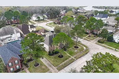 2329 N Lake Front Drive, League City, TX 77573 - Photo 46