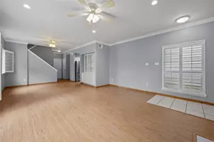 11709 Lakeside Pl Dr, Houston, TX 77077 - Photo 4