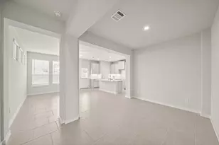 409 W Pk Hl, Stafford, TX 77477 - Photo 4