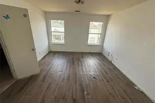 18914 Remington Mill Dr, Houston, TX 77073 - Photo 2