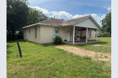 115 Saint John Road, Schulenburg, TX 78956 - Photo 2