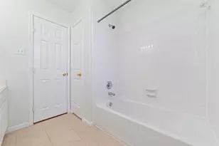 8122 Dune Brook Dr, Houston, TX 77089 - Photo 10