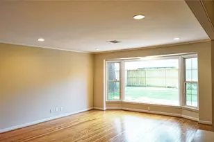 2047 McClendon St, Houston, TX 77030 - Photo 6