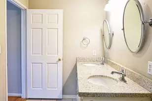 2047 McClendon St, Houston, TX 77030 - Photo 20