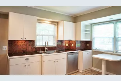2047 McClendon Street, Houston, TX 77030 - Photo 8