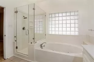 1010 Mockingbird Ln, Richwood, TX 77531 - Photo 20