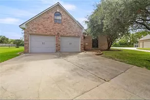 1010 Mockingbird Ln, Richwood, TX 77531 - Photo 30