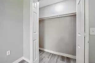 3221 Texas Ave, Texas City, TX 77590 - Photo 14