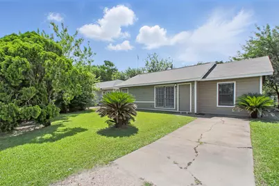 3221 Texas Avenue, Texas City, TX 77590 - Photo 20