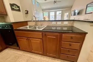 2415 Clippers Square, Houston, TX 77058 - Photo 14