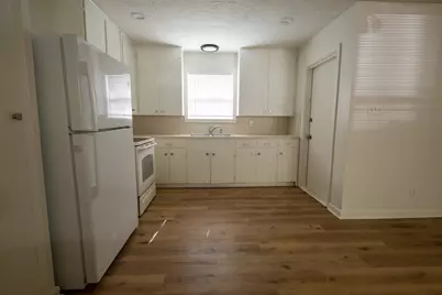 1727 S Park Drive, Alvin, TX 77511 - Photo 4