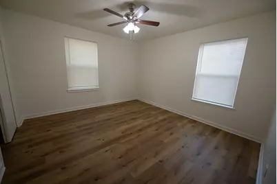 1727 S Park Drive, Alvin, TX 77511 - Photo 6