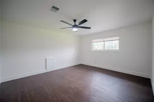 4815 Caris St, Houston, TX 77091 - Photo 32