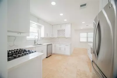 4815 Caris Street, Houston, TX 77091 - Photo 10