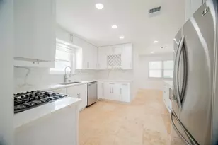 4815 Caris St, Houston, TX 77091 - Photo 10