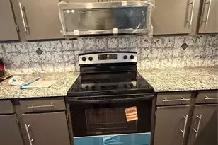 5212 Arboles Dr, Houston, TX 77035 - Photo 10