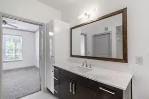 8877 Lakes at 610 Dr, Houston, TX 77054 - Photo 18