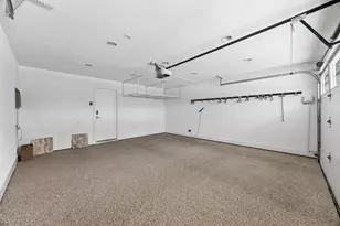 9534 Beverly Hill St, Houston, TX 77063 - Photo 16