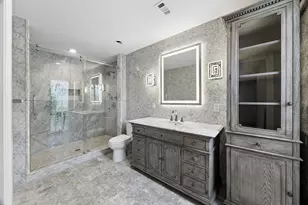 9534 Beverly Hill St, Houston, TX 77063 - Photo 14