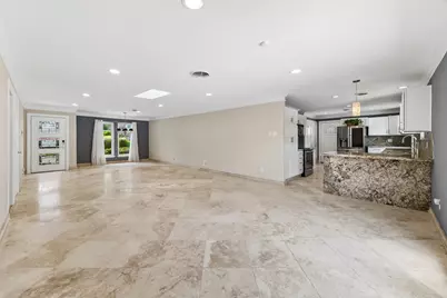 9534 Beverlyhill Street, Houston, TX 77063 - Photo 6