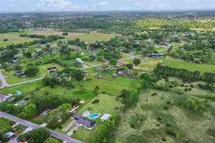 1905 County Rd 235, Alvin, TX 77511 - Photo 34