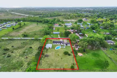 1905 County Road 235, Alvin, TX 77511 - Photo 32