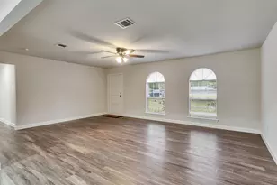 1905 County Rd 235, Alvin, TX 77511 - Photo 20