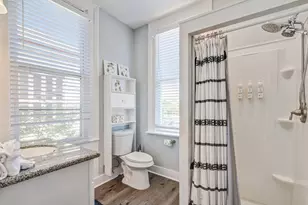 811 24th St, Galveston, TX 77550 - Photo 38