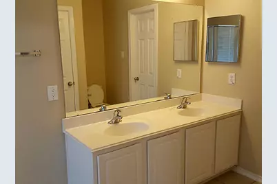 111 Gallery Cove Court, The Woodlands, TX 77382 - Photo 16