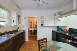 1574 Godwin St, Houston, TX 77023 - Photo 12