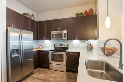 2033 S Gessner Road #2105, Houston, TX 77063 - Photo 4