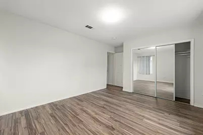 5127 Maple Street, Bellaire, TX 77401 - Photo 14