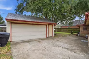 8307 Coastway Ln, Houston, TX 77075 - Photo 26