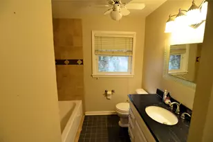 5215 Sanford Rd, Houston, TX 77035 - Photo 10
