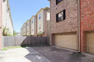 2904 Chenevert St, Houston, TX 77004 - Photo 46