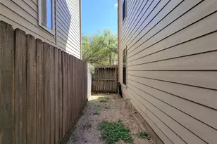 2904 Chenevert St, Houston, TX 77004 - Photo 48