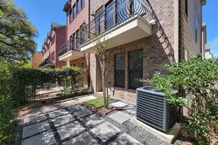 2904 Chenevert St, Houston, TX 77004 - Photo 4